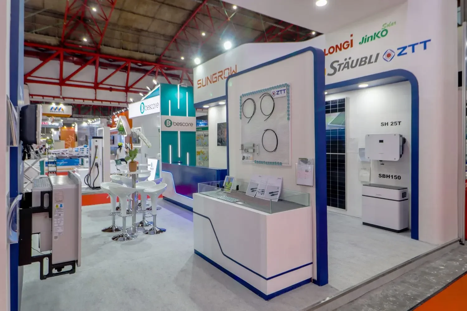 Summit Solar – SOLARTEC 2026 Angle 3