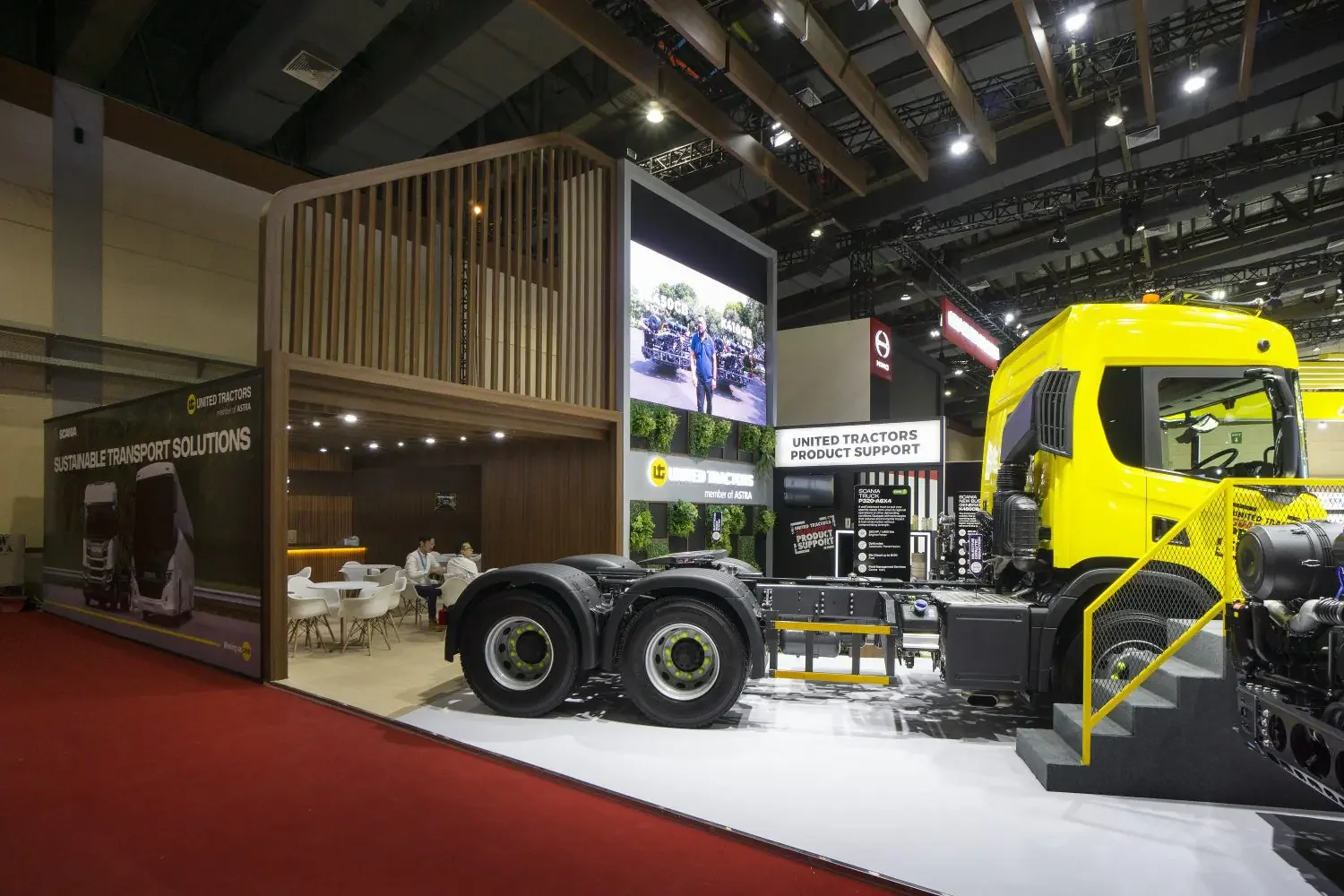 United Tractors – GIICOMVEC 2024 Angle 3