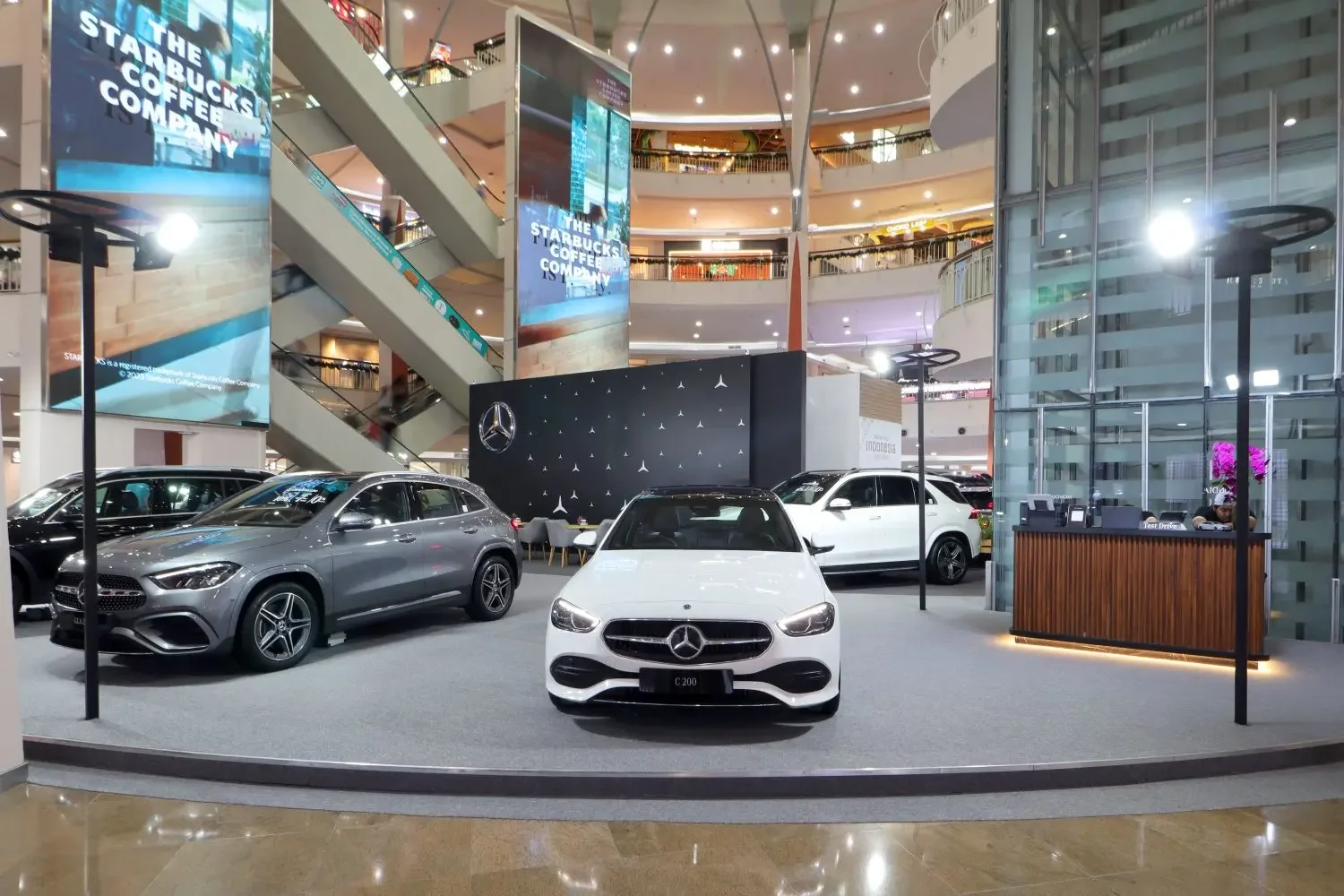 Mercedes Benz ROAD STAR EXPO